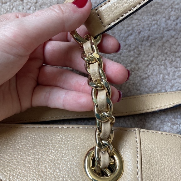 NWOT Calvin Klein Saffiano Tote Leather Beige‎ Handbag - Picture 9 of 14